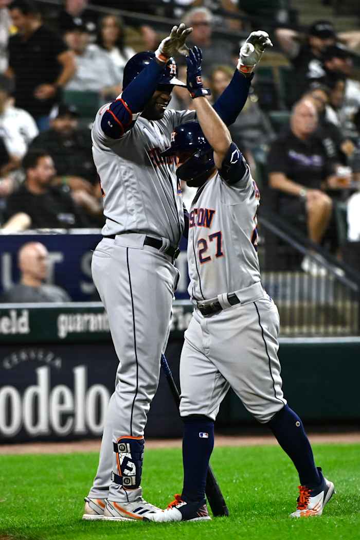 Houston Astros teammates José Altuve and Yordan Álvarez.